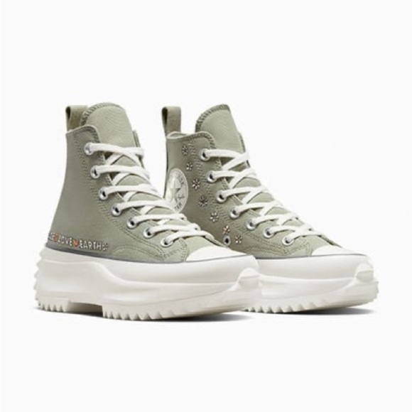Converse Shoes - CONVERSE Run Star Hike Platform Floral Embroidery Lgt Field Surplus/Egret W11.5